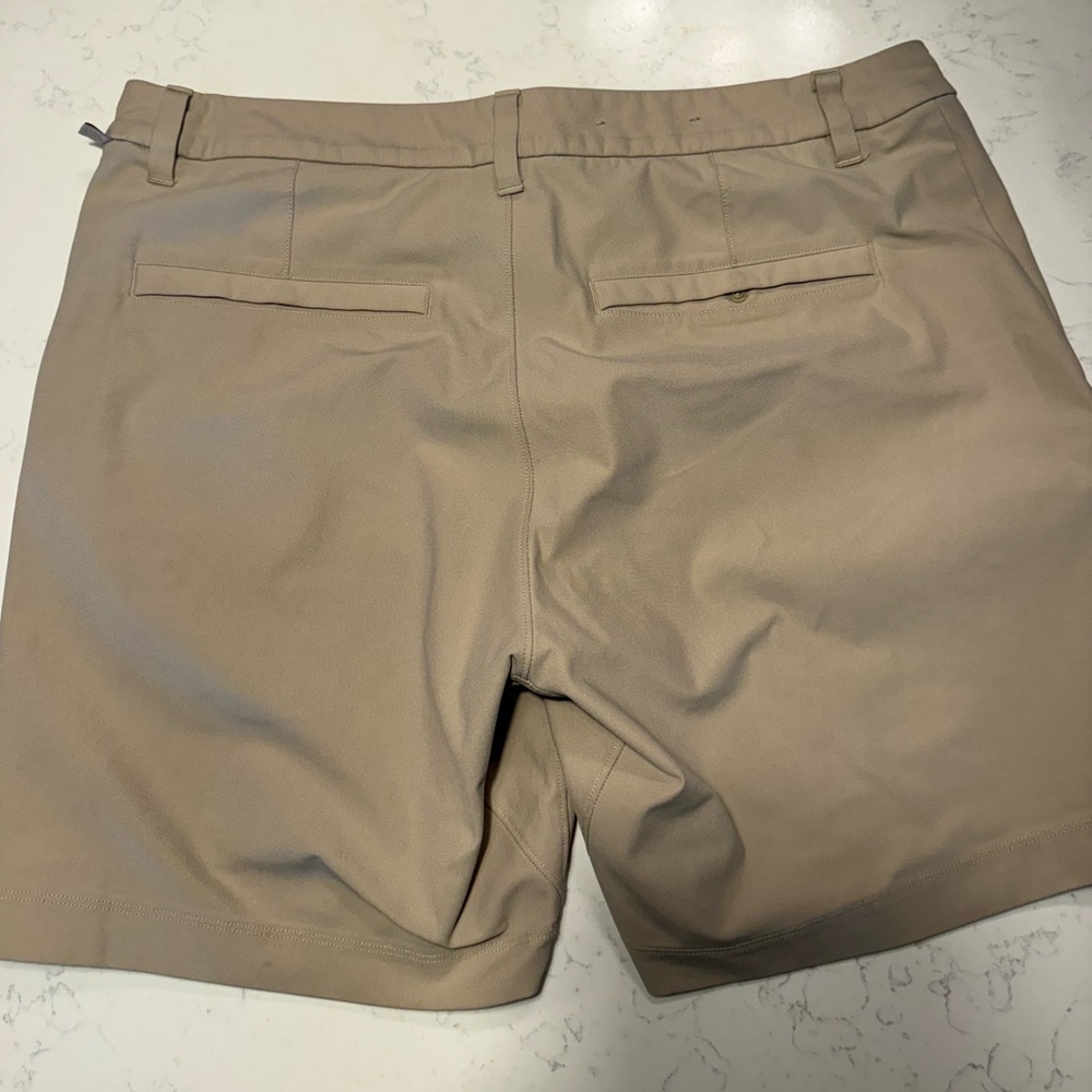 Lululemon men’s shorts